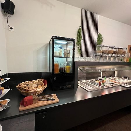 Globotel Hotel Гарбсен Экстерьер фото